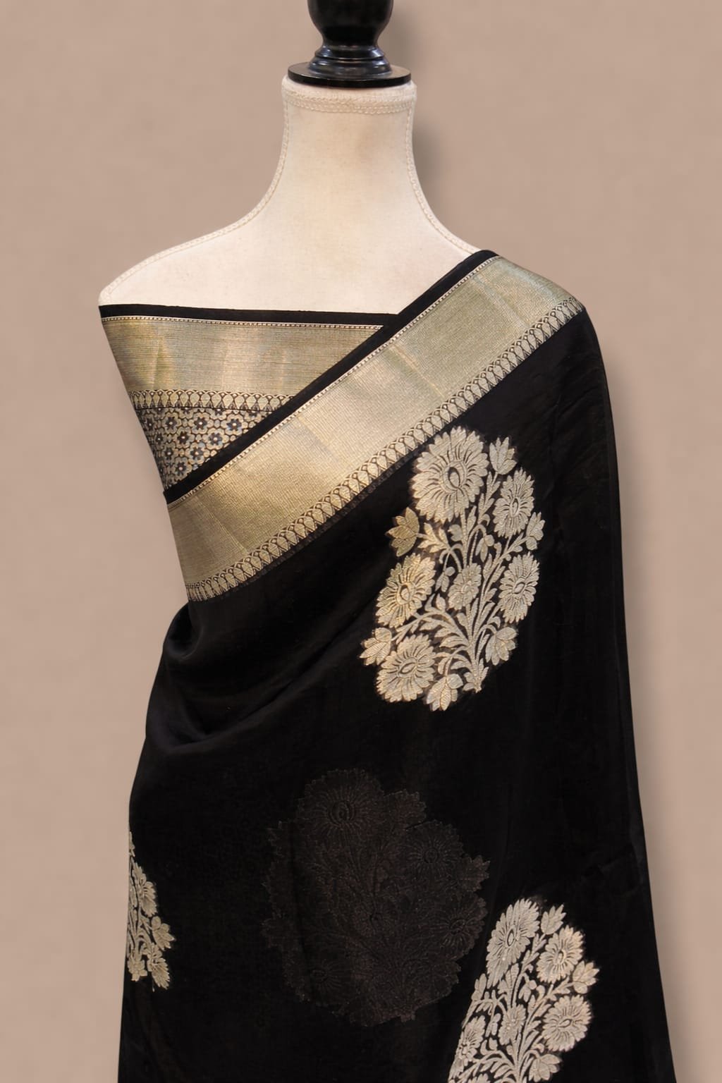 Soft Silk Saree - Image 2